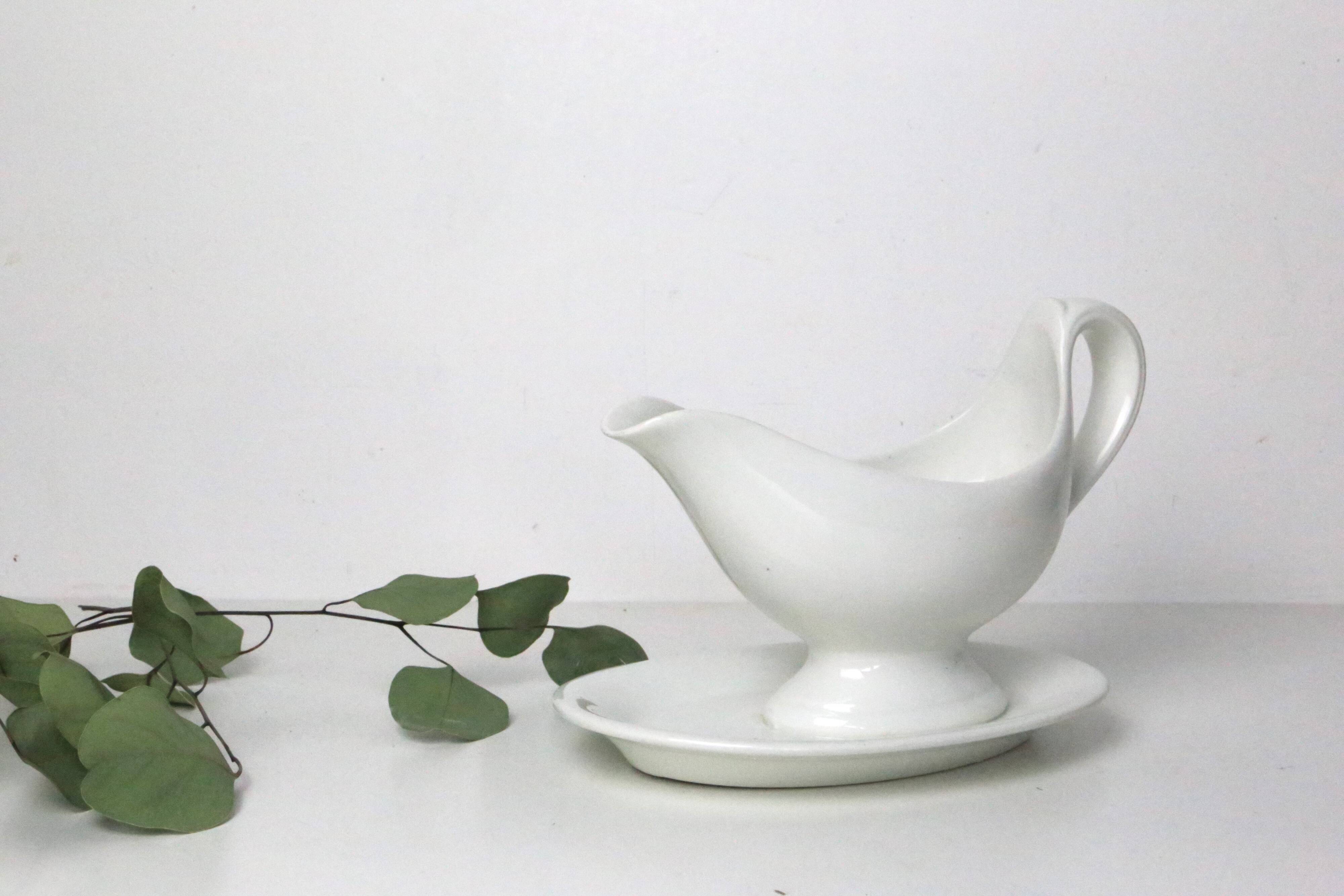 Gravy boat, Maëstrich ceramic company, made in Holland, vintage