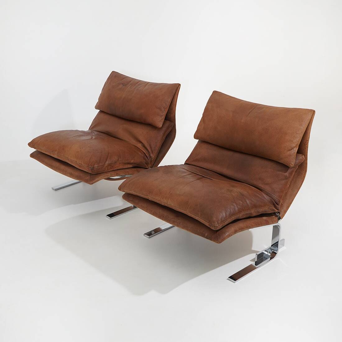 Pair of “Onda” armchairs by Giovanni Offredi for Saporiti, 1970s