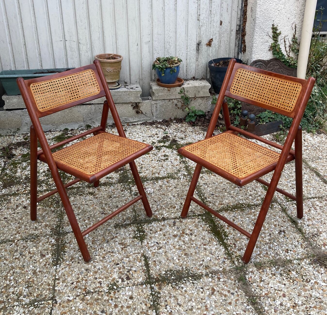 Pair of Italian folding chairs in vintage canning