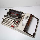 Brother Deluxe 1350 revised typewrite 1971