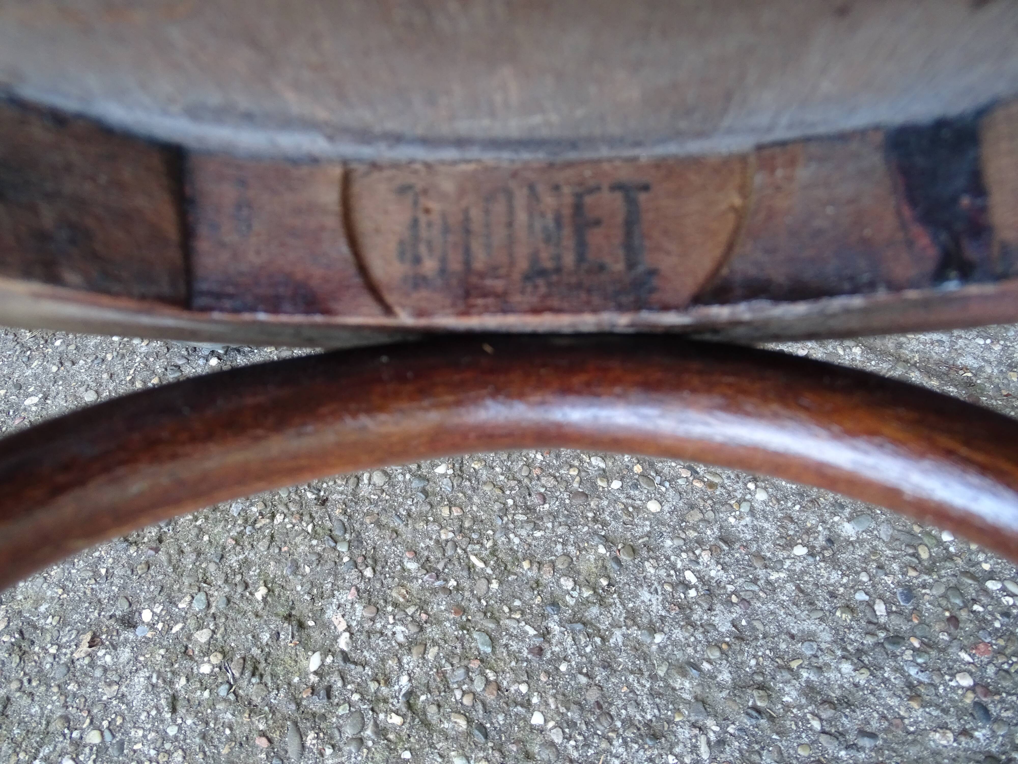 Set of 2 Thonet wooden seat bistro chairs N°18 1/2, Circa 1920