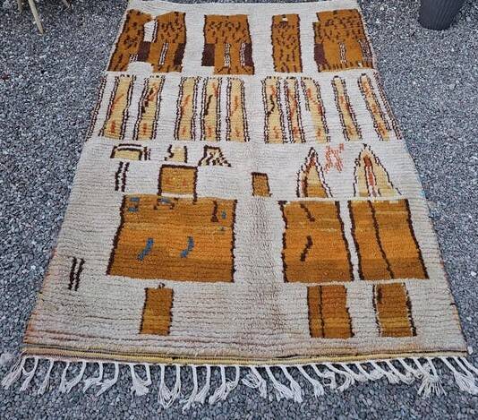 Ivory Moroccan rug, 150/250cm