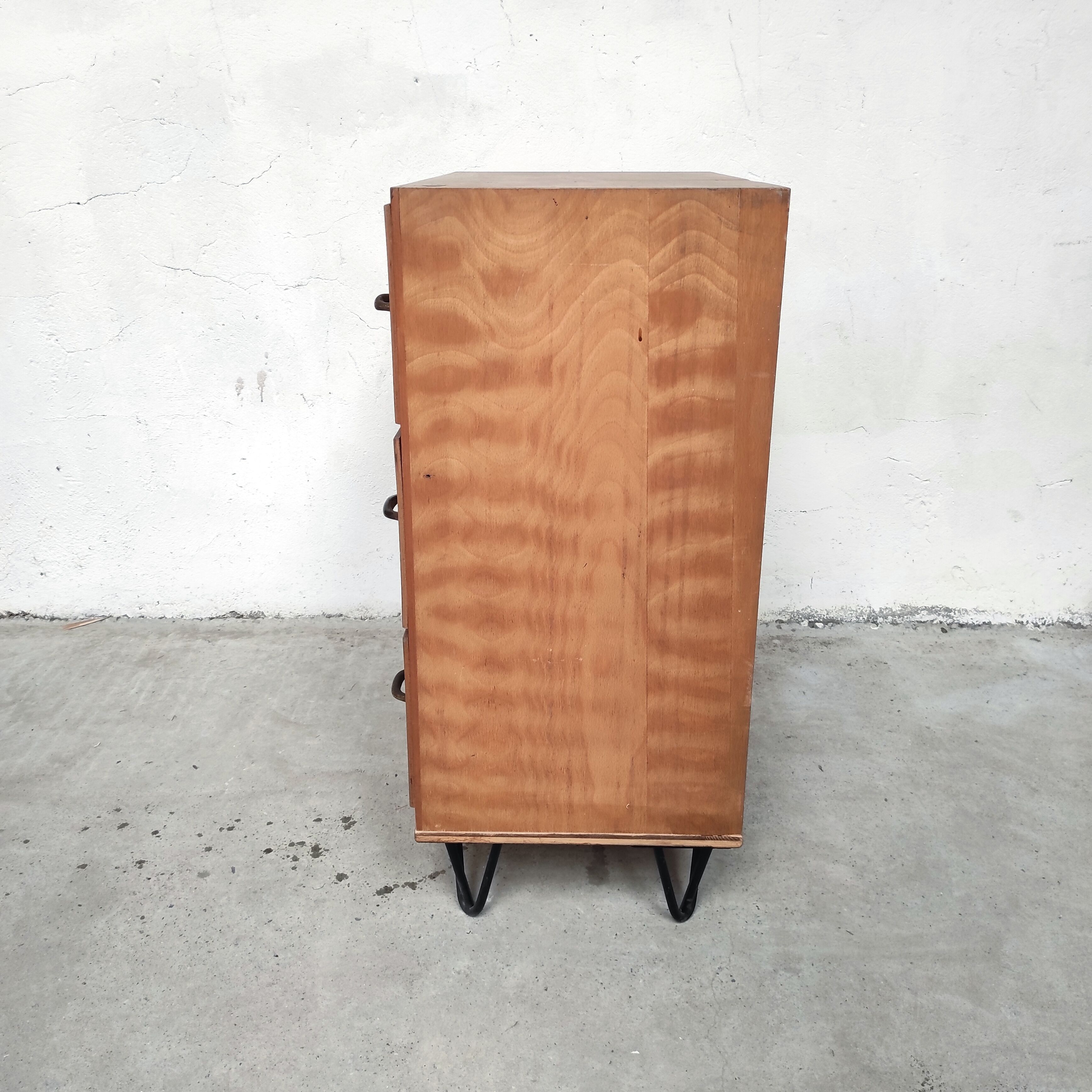 9-drawer trade furniture