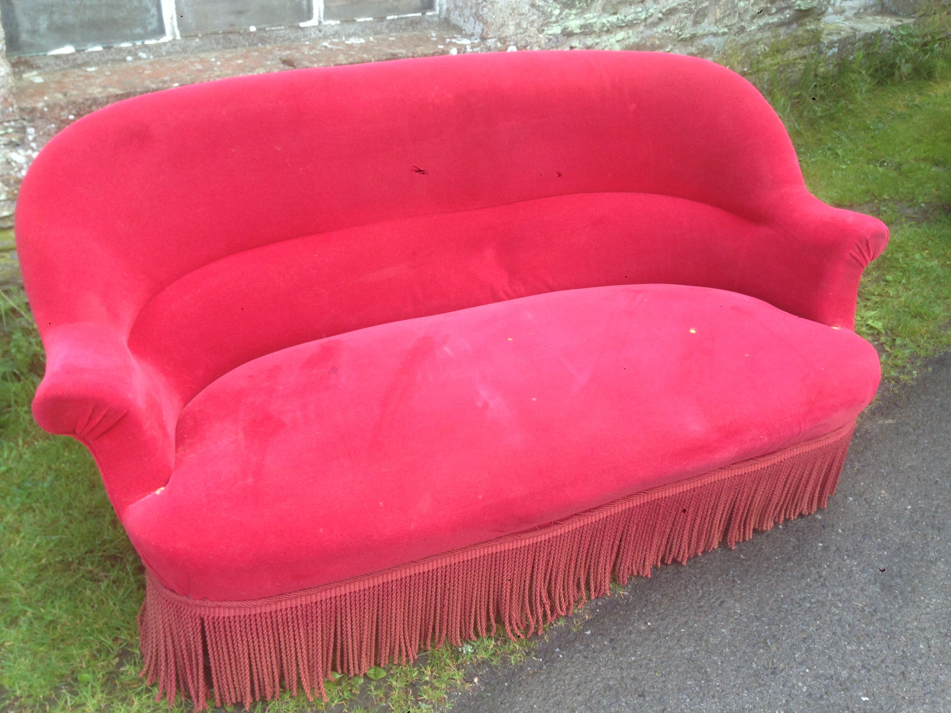 Napoleon III red velvet bench