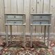 Paire de tables de chevets de style Louis XVI en bois peint