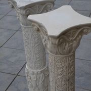 2 old plaster columns