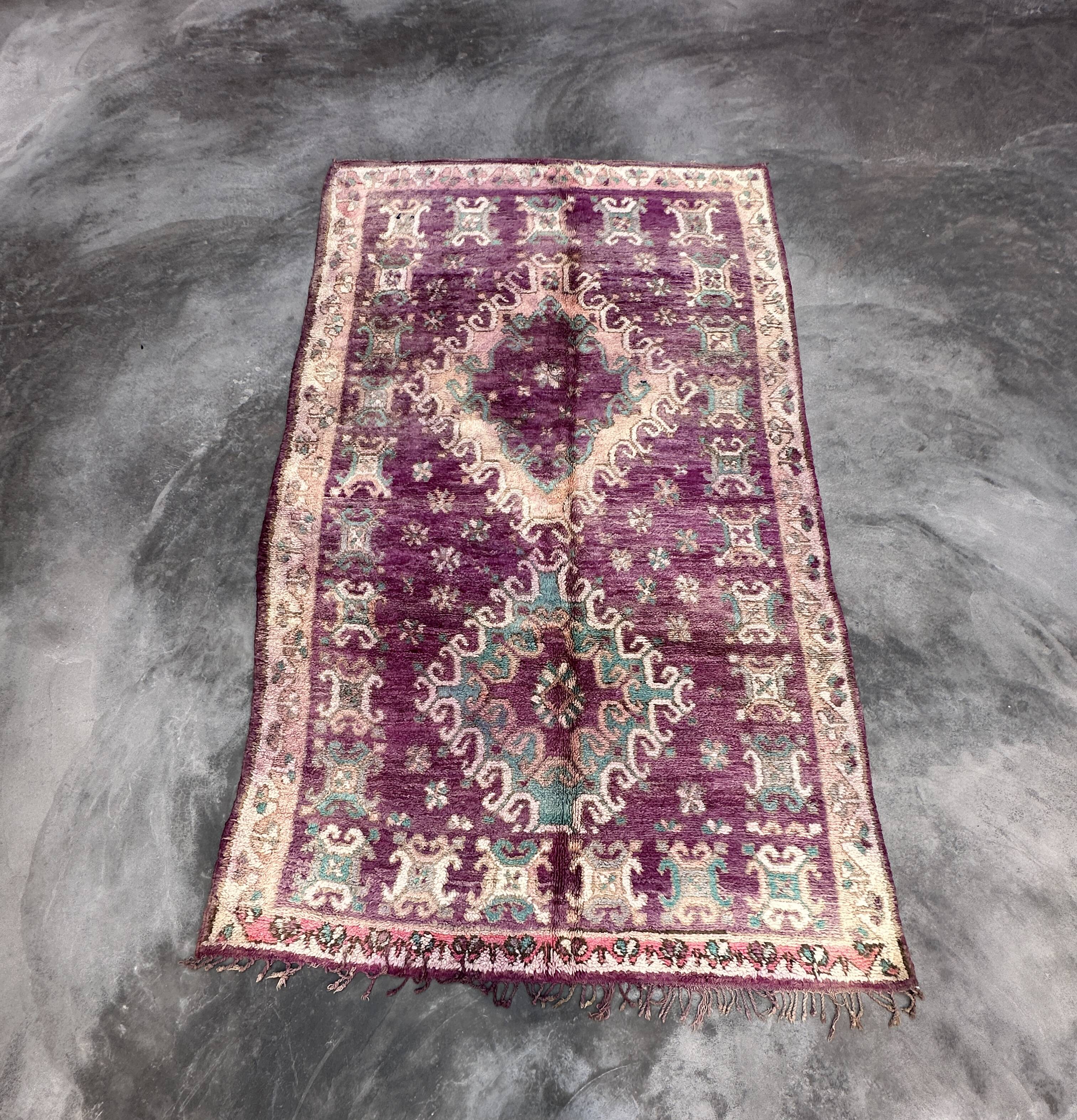 Boujad purple Moroccan rug - 189 x 311 cm