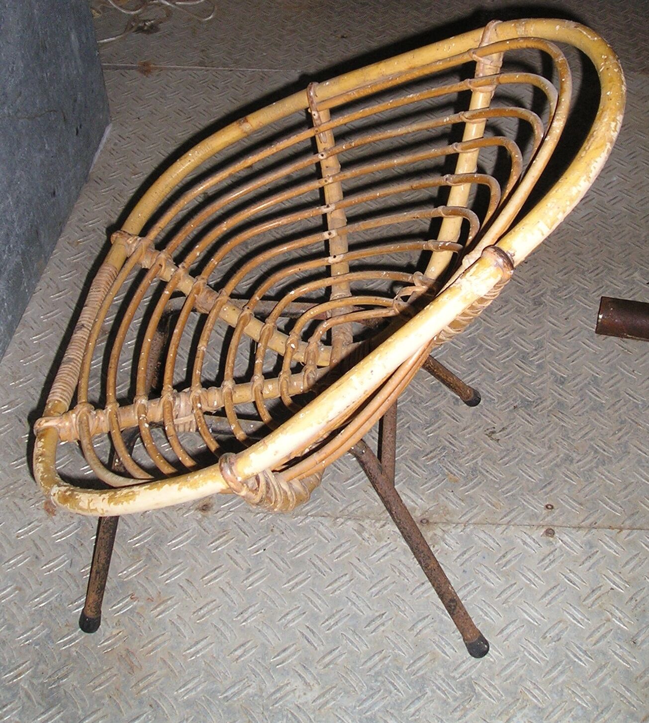 Armchair of child in rattan and metal, 70 years