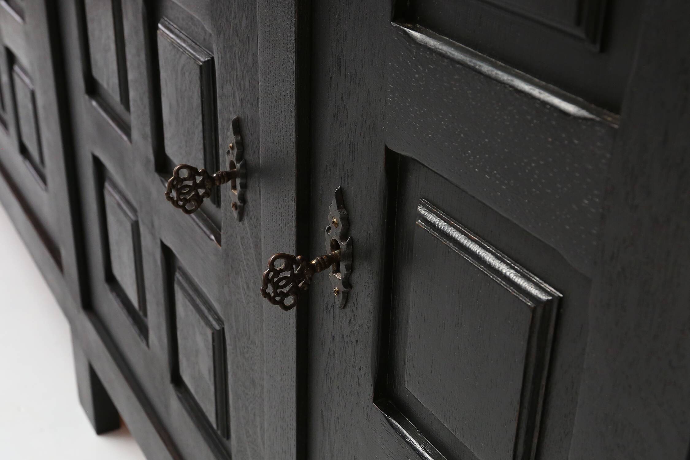 Mid-century modern sideboard 1980