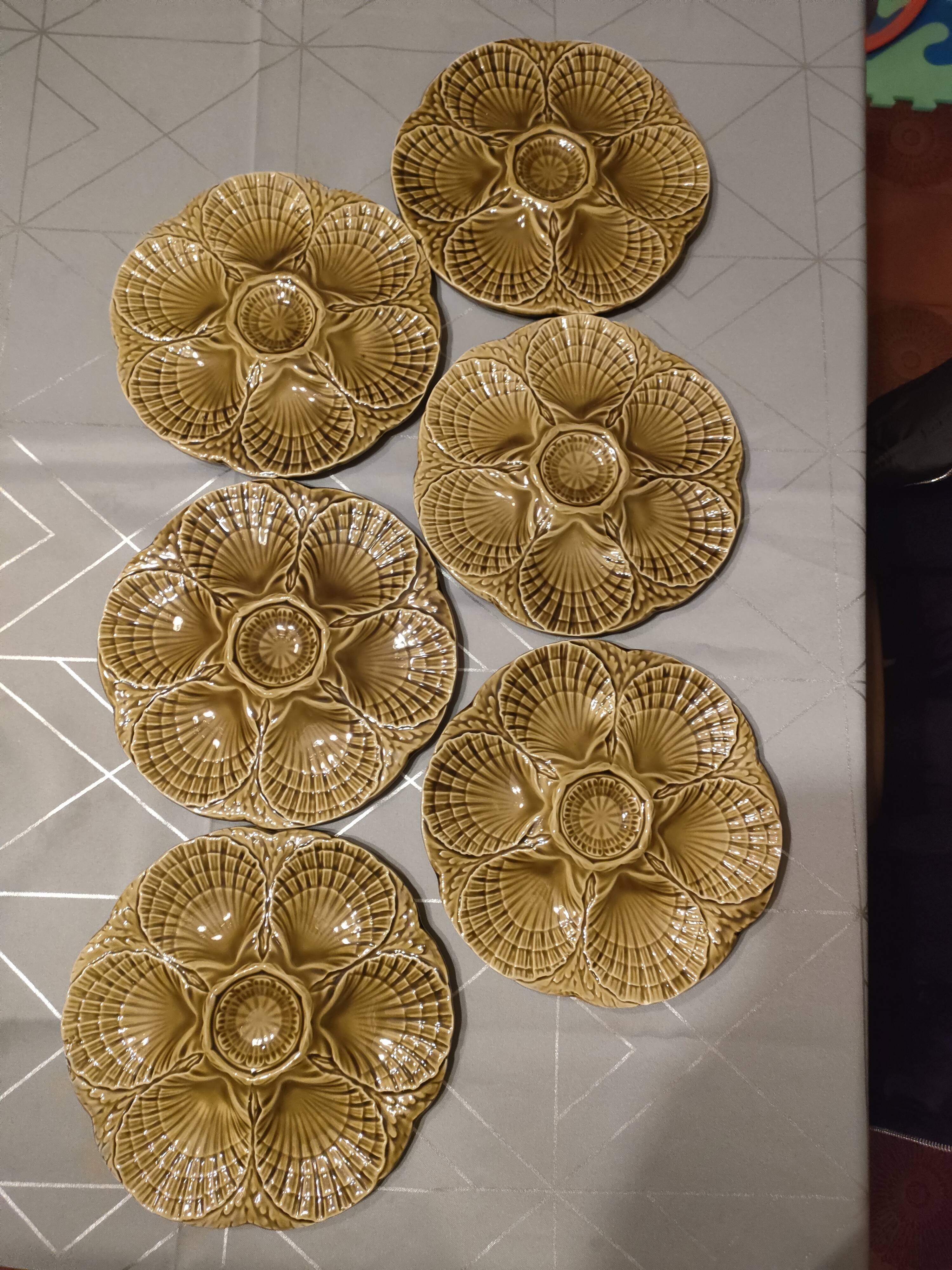 Sarguemines oyster service