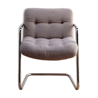 Storm armchair, Airborne