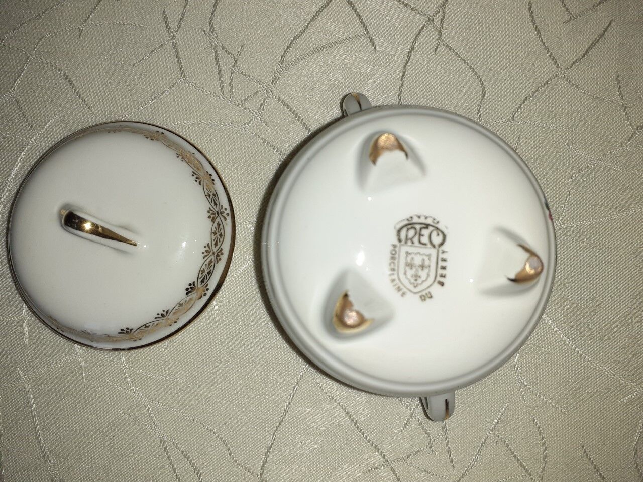 Porcelain jewelry box