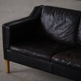 Mogens Hansen, 2-seater canapé mid-century, patinated black leather, 1970s.