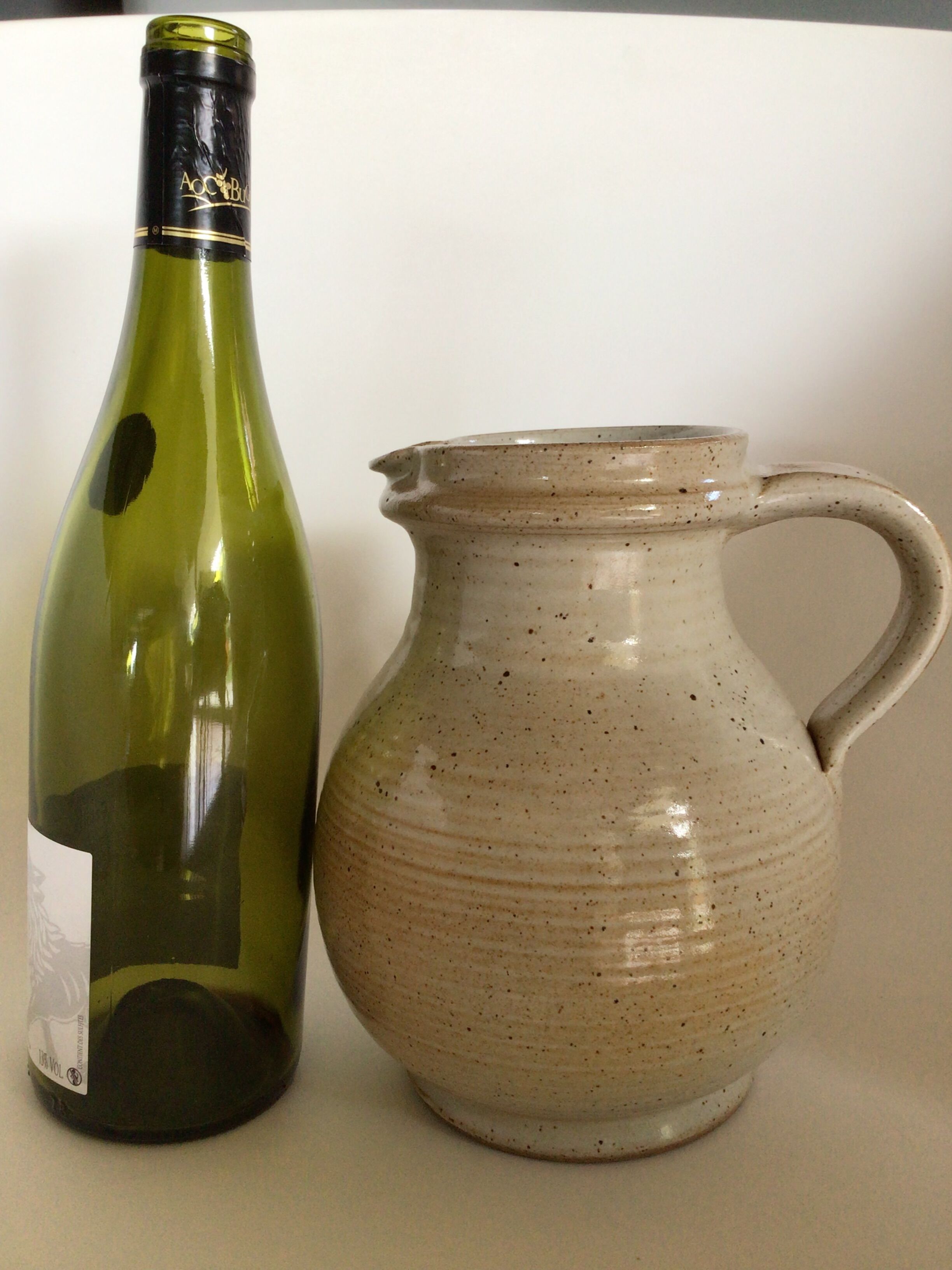 Artisanal pitcher Marais sandstone 1,75l