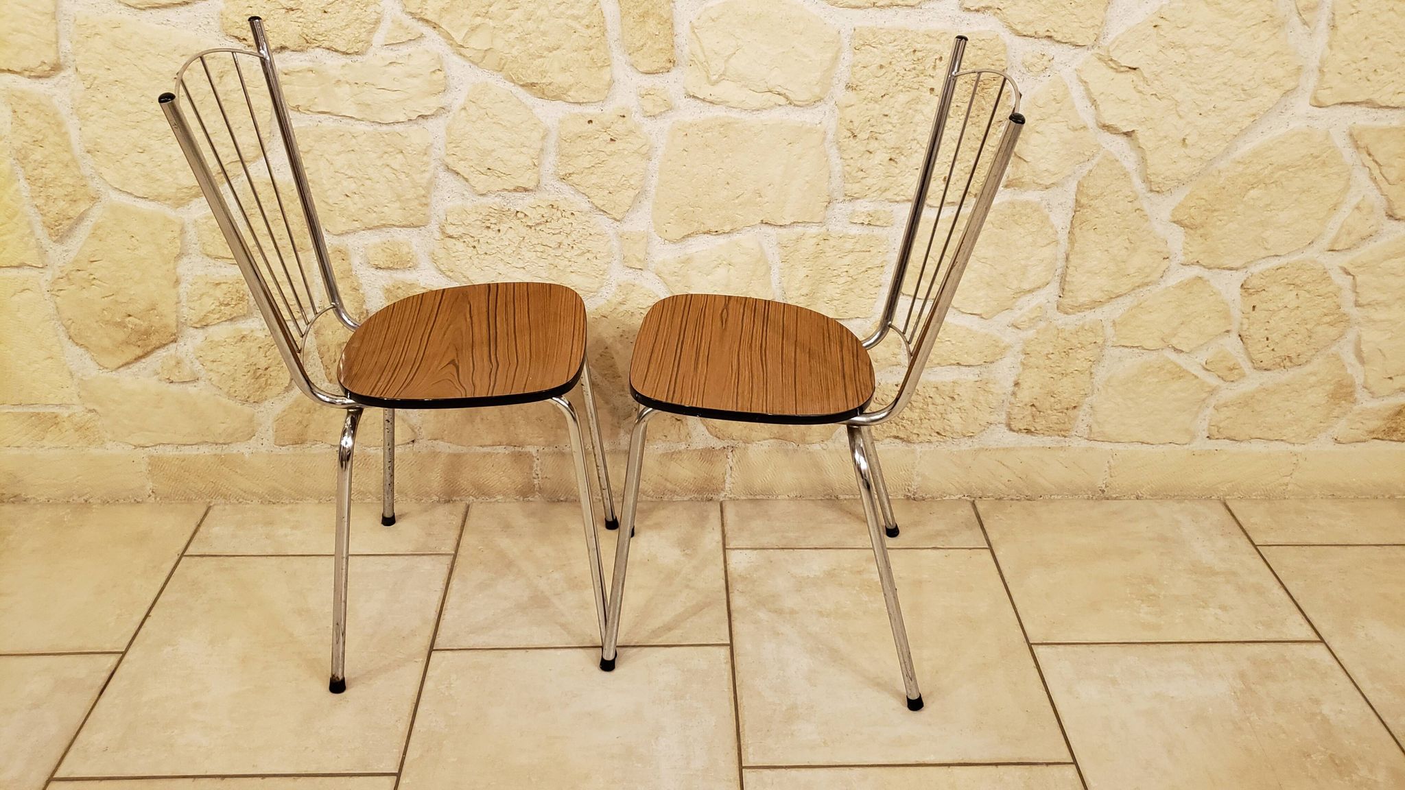 Paire de chaises, années 1970