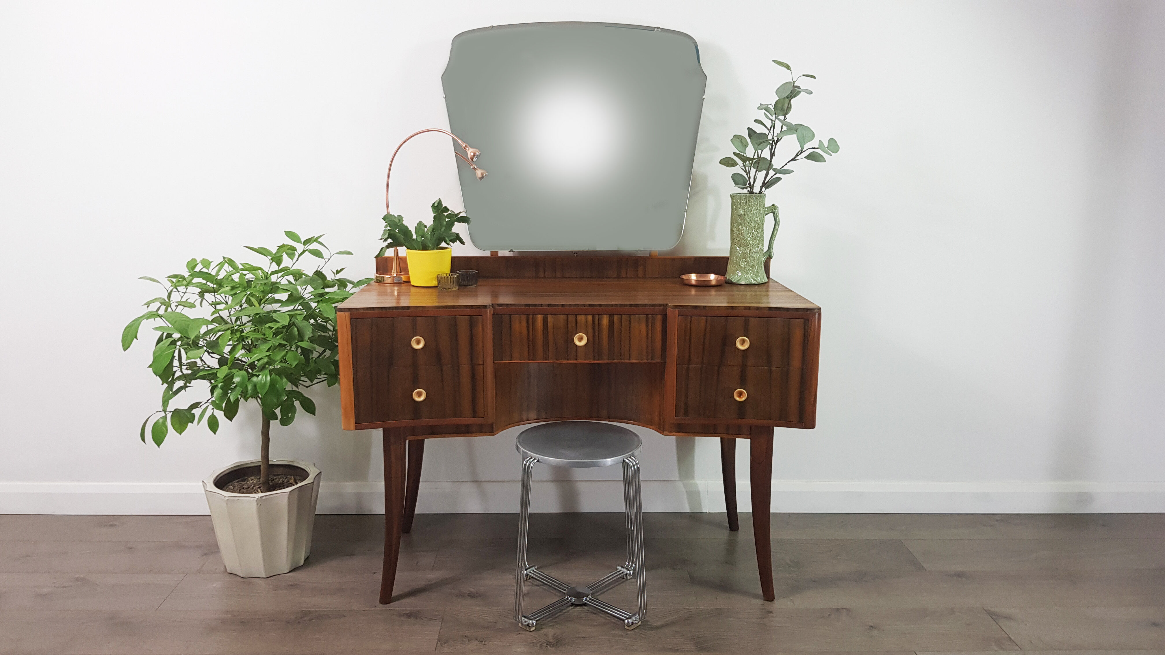 Dressing Table with Mirror by Neil Morris for Morris of Glasgow, 1950s