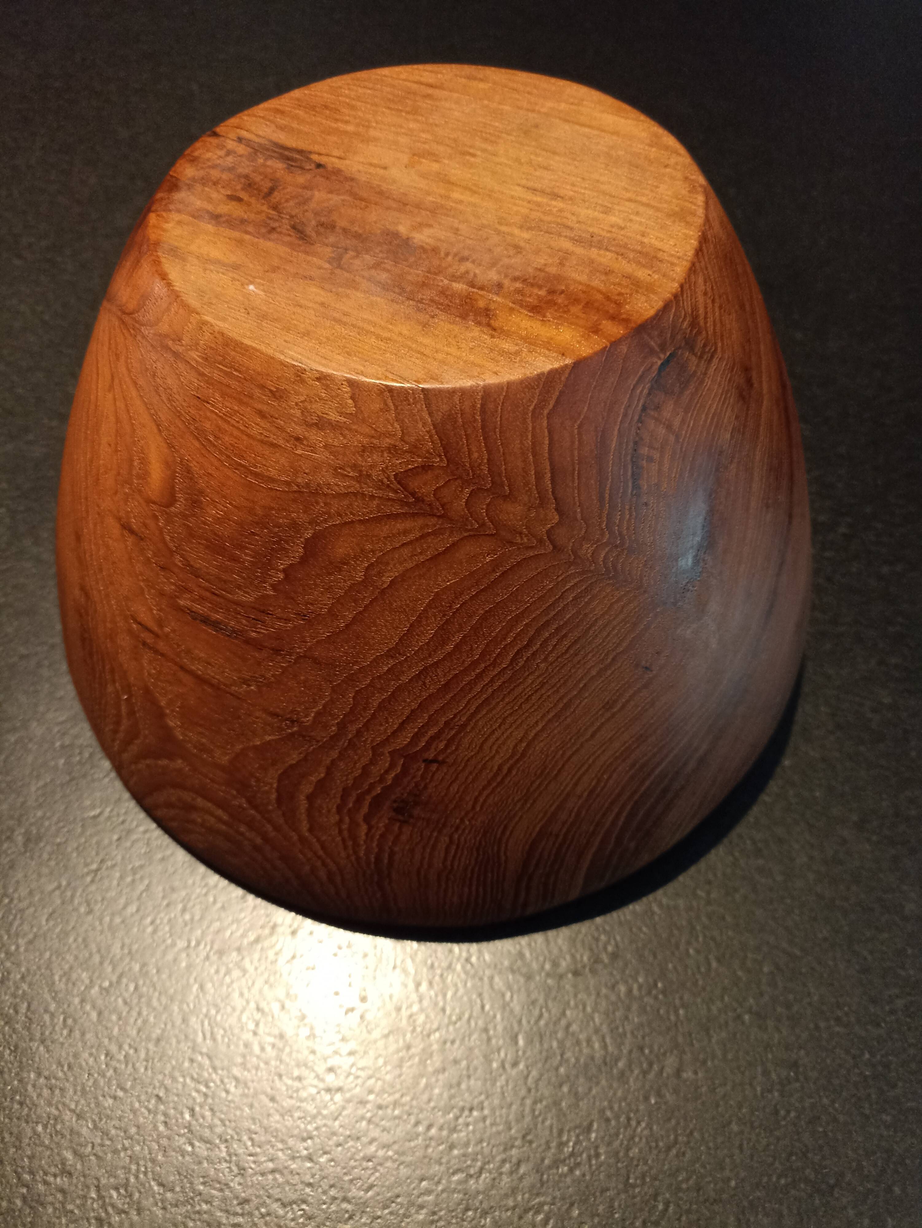 Salad bowl and salad cutlery made of exotic wood