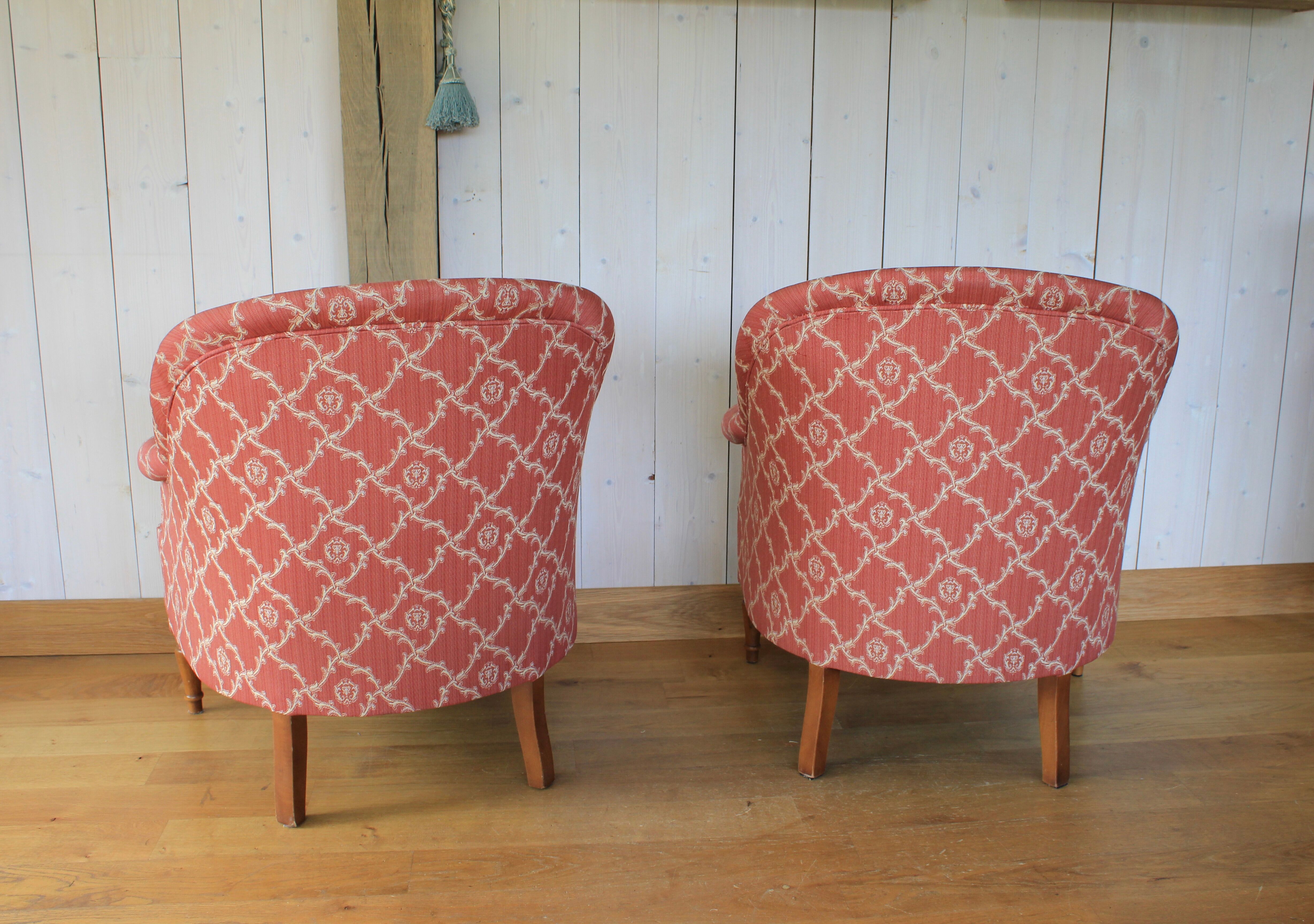 Paire de fauteuils crapaud