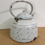 Antique enamelled kettle - Vintage kettle