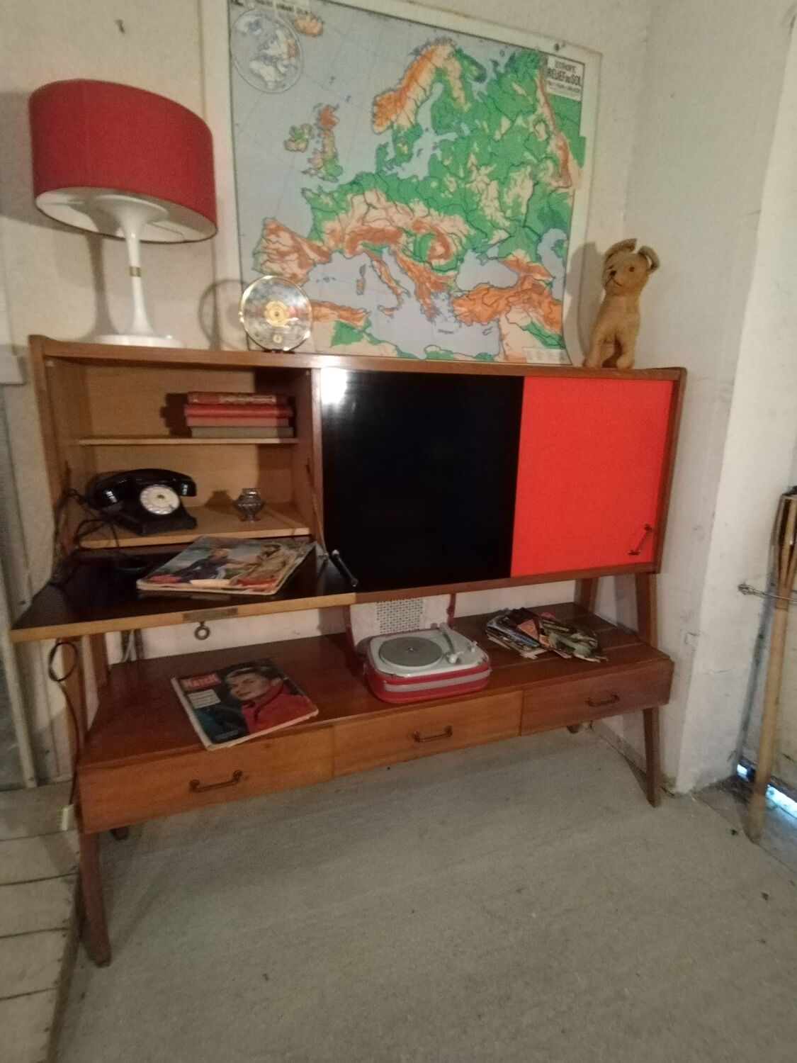 Pure 60s Scandinavian furniture