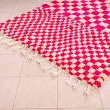 Pure wool rug, size 100 x 200 cm, red