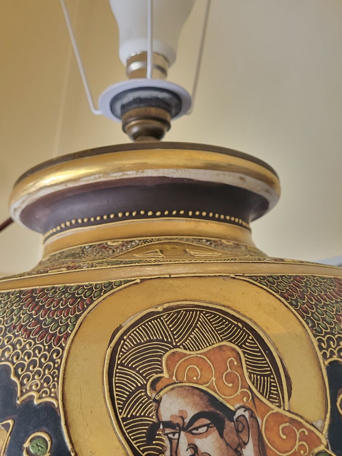 Handmade Asian style lamp in ceramic