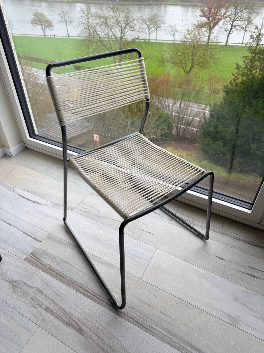 Set of 6 spaghetti design chairs from the 90s by Lisa Norinder – model