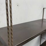 Metal string shelf