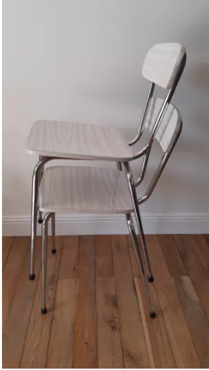 Chair in white marbled formica 70s
