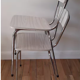 Chaise en formica marbrée blanche années 70