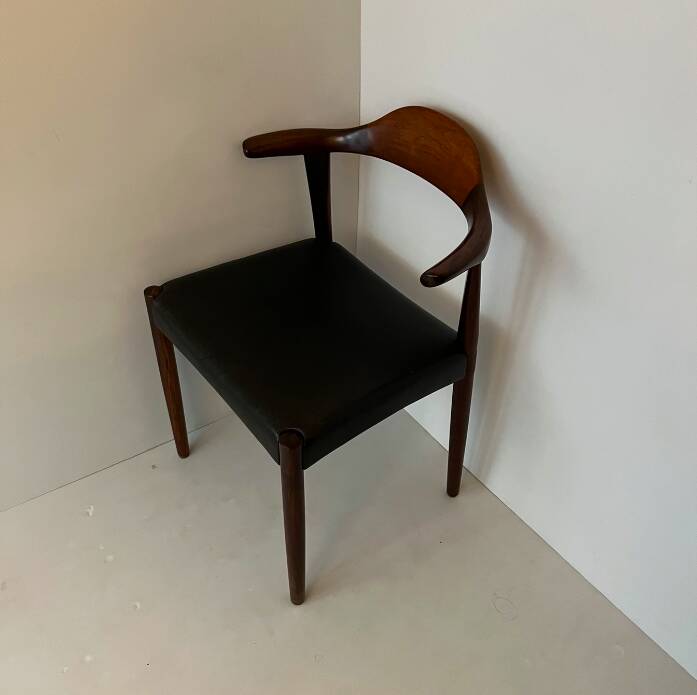 Chaise Jacob Hermann en cuir et palissandre