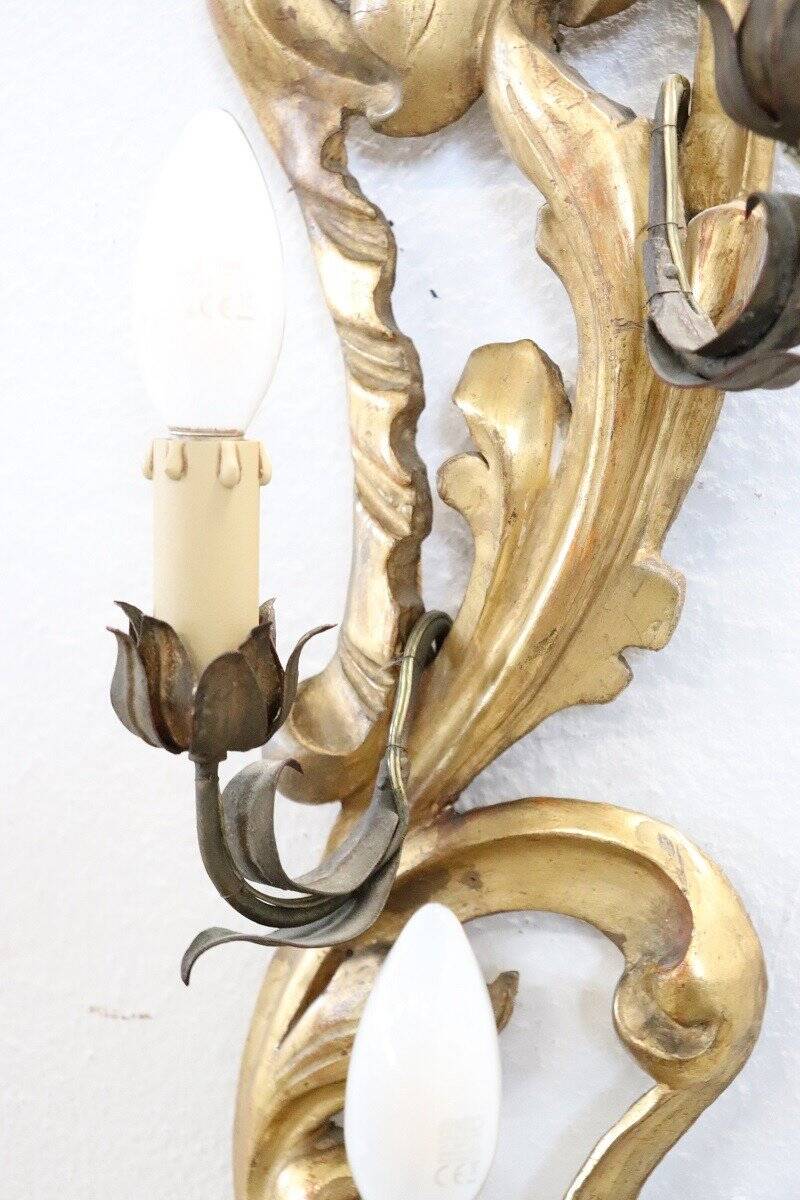 Applique en bois doré