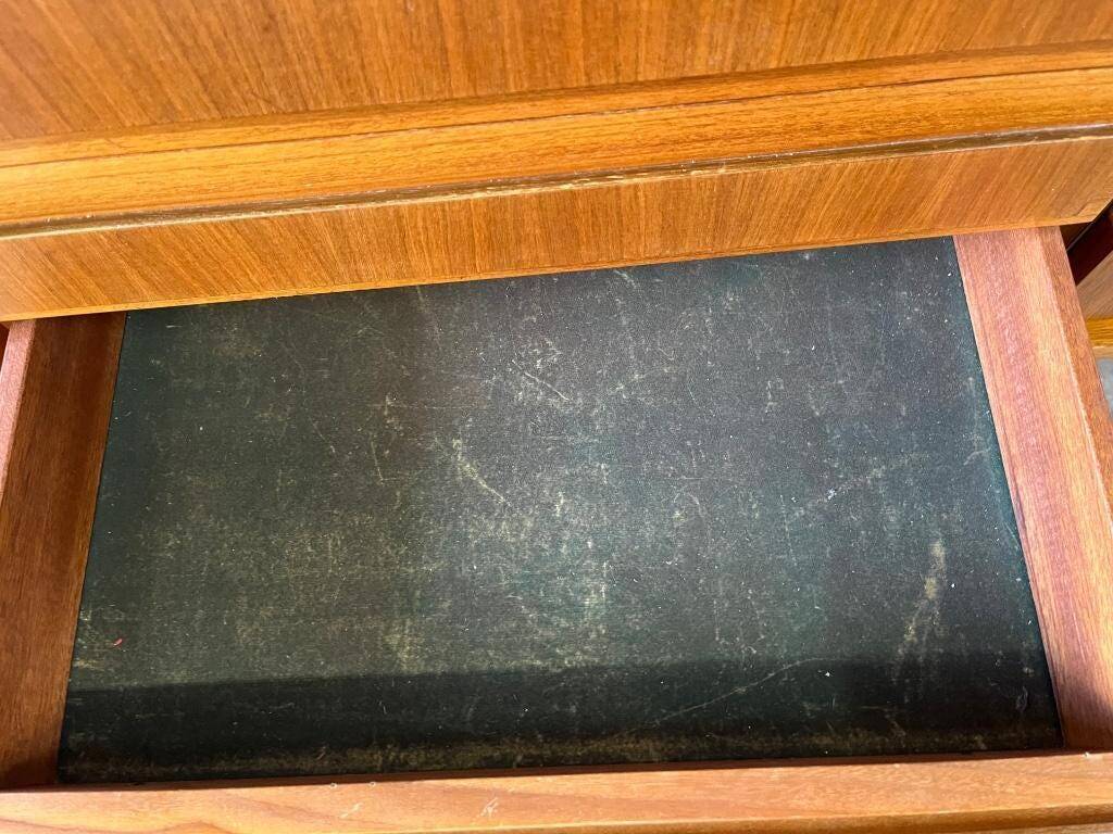 XL vintage wooden sideboard / buffet / chest of drawers