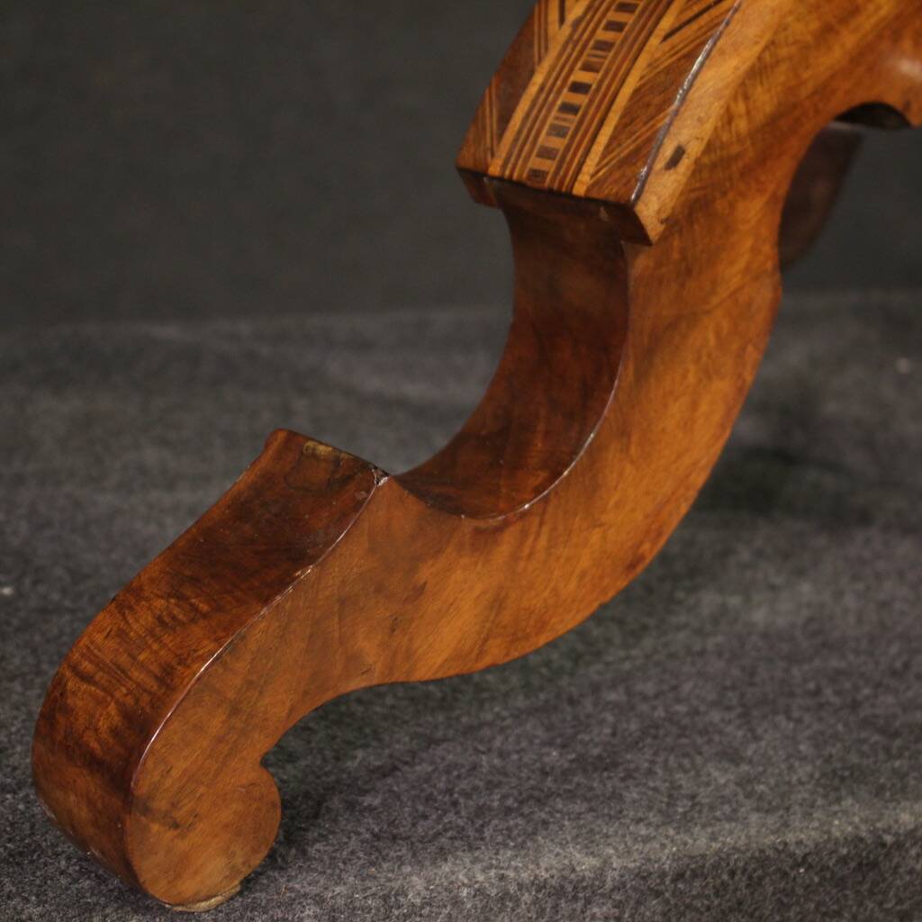 Elegant 20th century Sorrento table