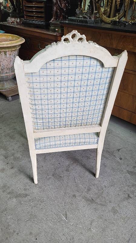 LOUIS XVI STYLE WHITE ARMCHAIR FROM THE 19TH CENTURY REF JE