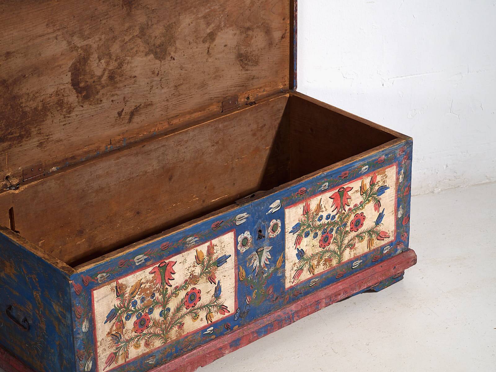 Antique blue folk art style chest (c.1920)