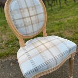 Louis VI medallion chair