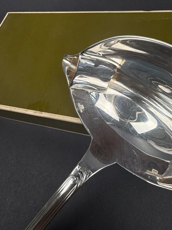 Christofle, Marly model, sauce spoon for lean and fatty sauces.