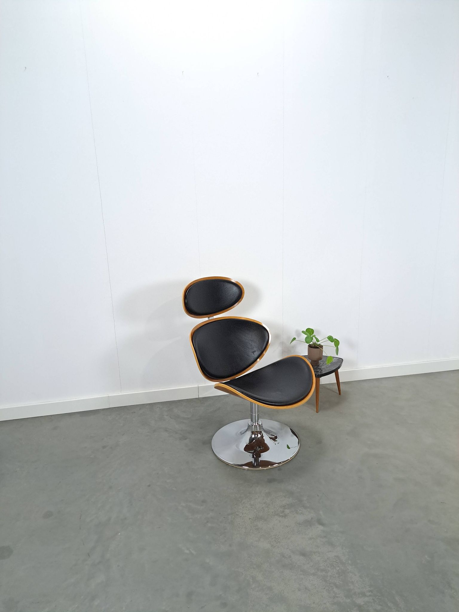 Dan-Form Curve loungestoel, draaifauteuil Denemarken