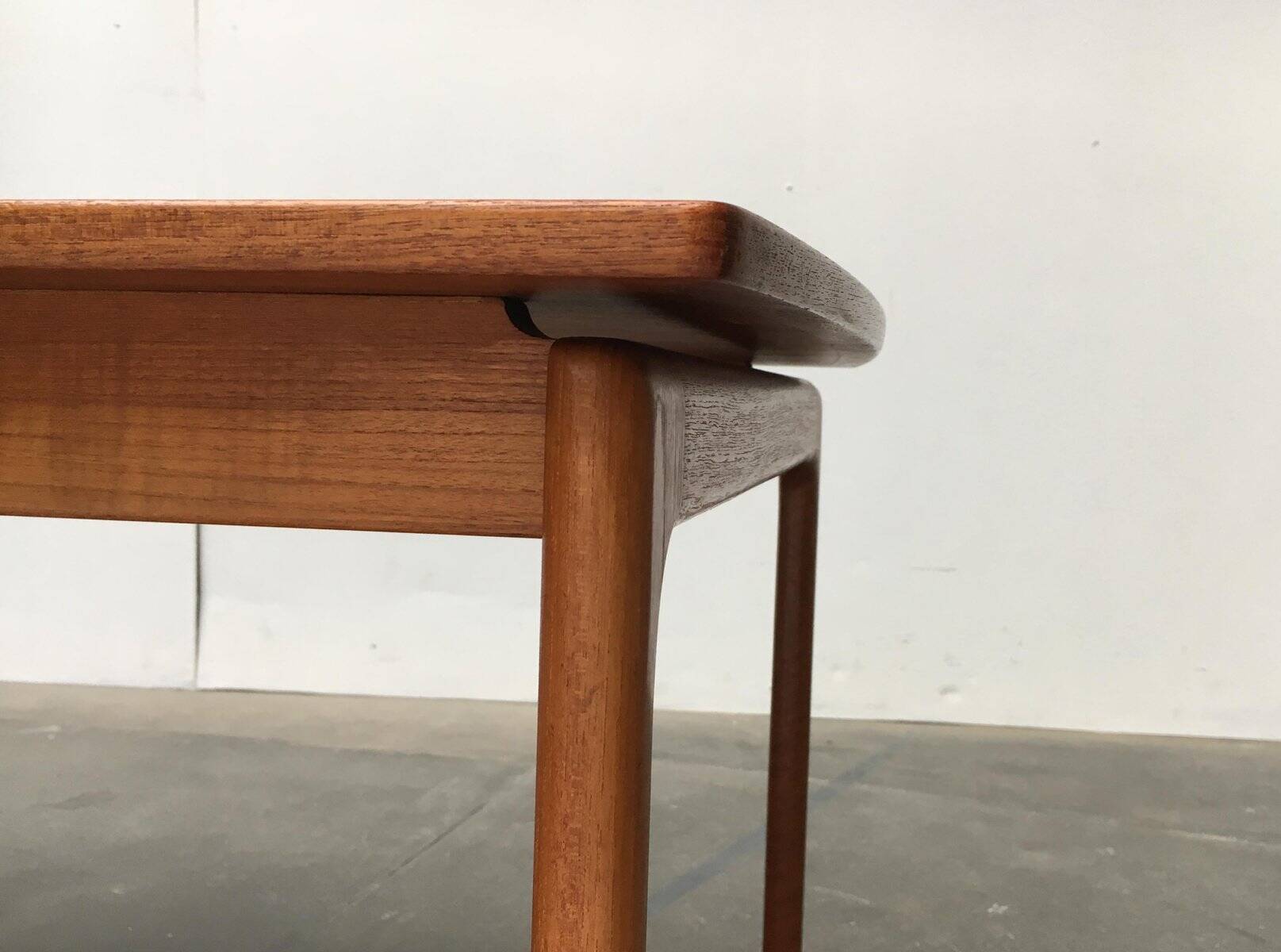 Mid-century teak coffee table by Ole Wanscher for Poul Jeppesens Møbelfabrik.