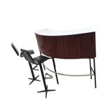 Bar en palissandre du milieu du XXe siècle avec tabourets de bar