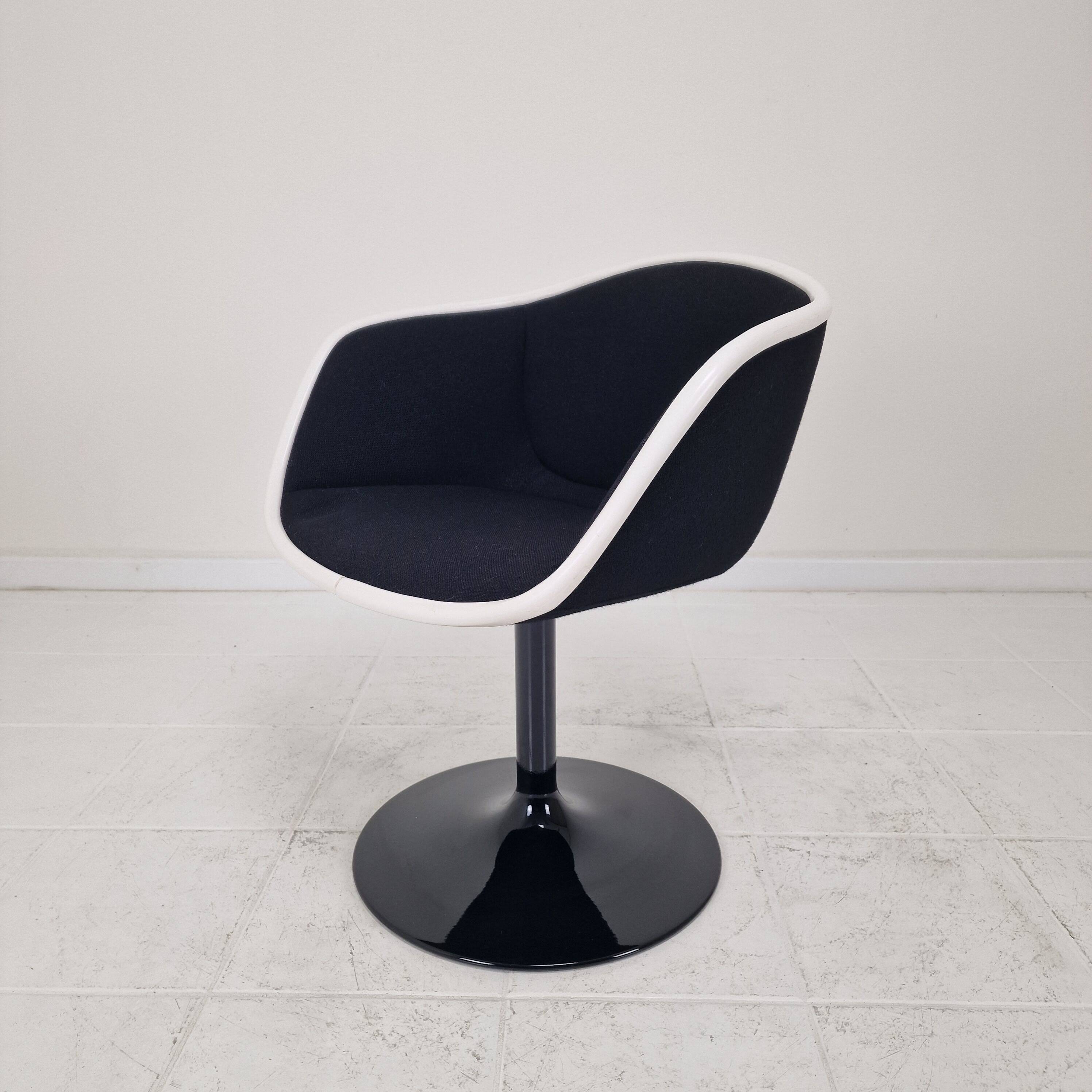 Fauteuil pivotant Artifort F8800 rare par Pierre Paulin, années 1970.