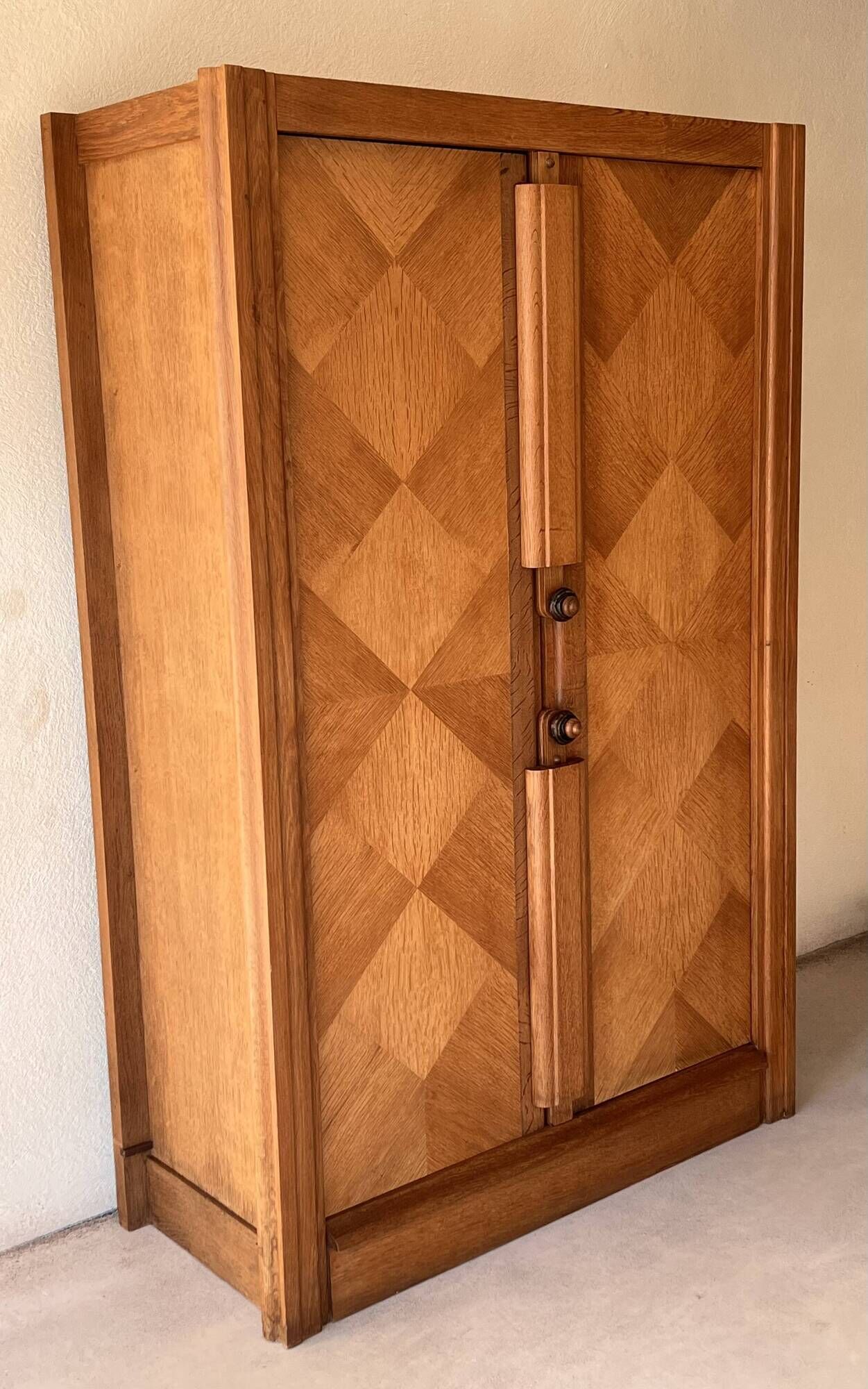 Oak cabinet by Guillerme and Chambron for Your home, France 50s