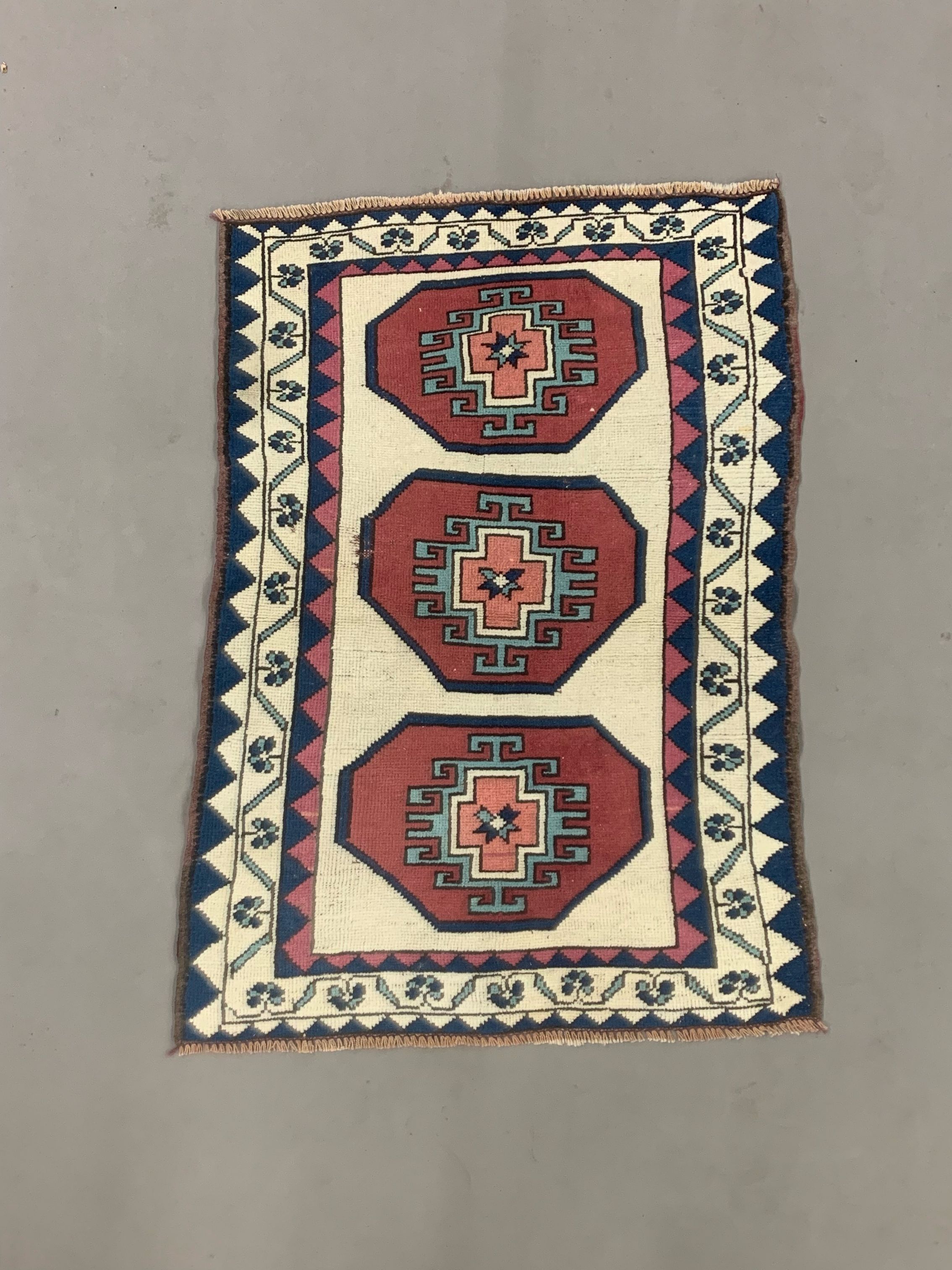 Old Turkish Kazak rug 129x98 cm vintage tribal