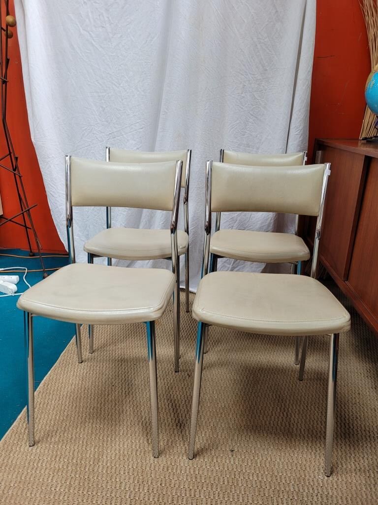Set of 4 chairs chrome metal and skaï greige 70s.