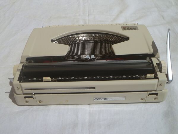 Machine à écrire Japy L72 vintage