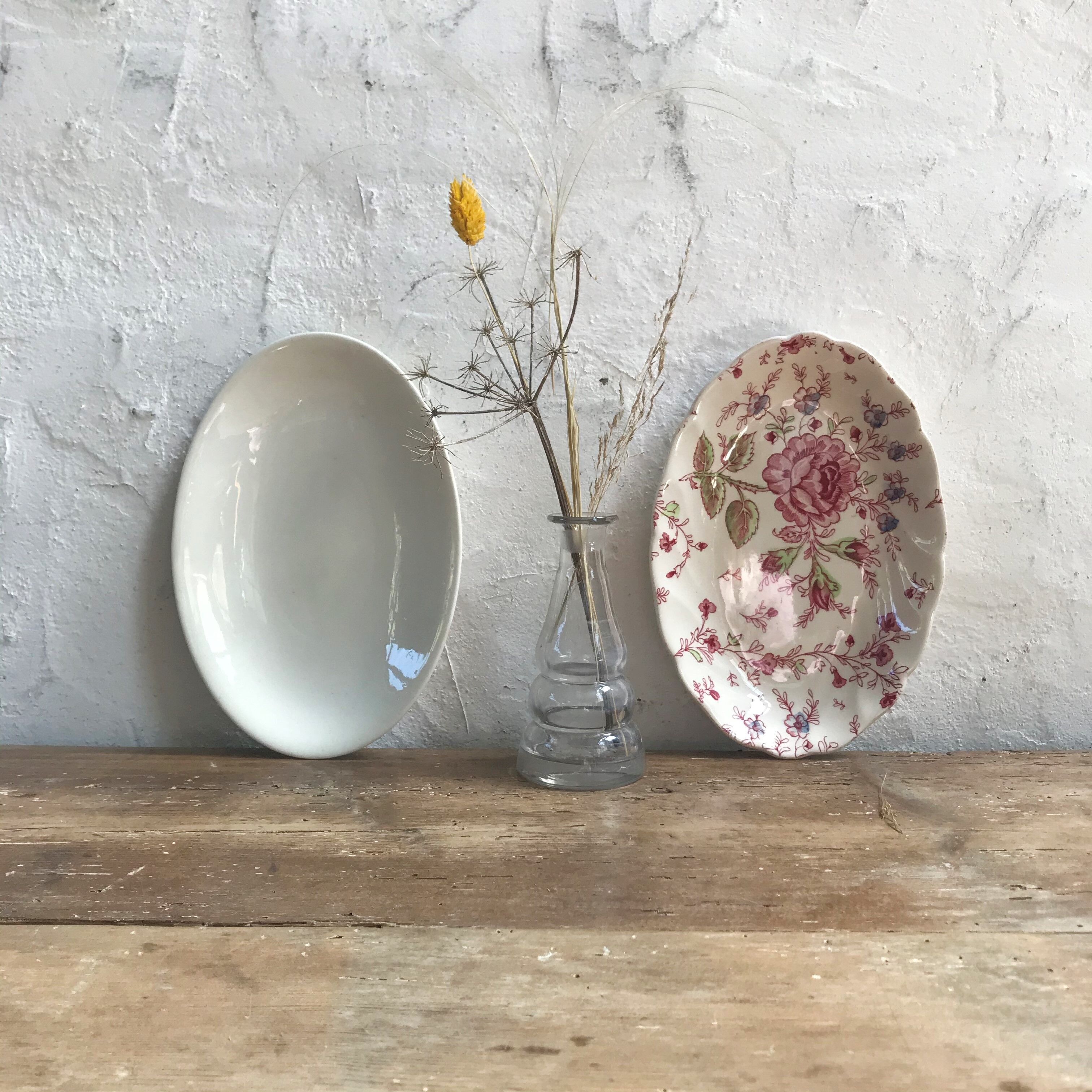 Pair of English earthenware ravines