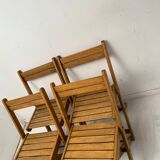 4 foldable chairs in vintage wood