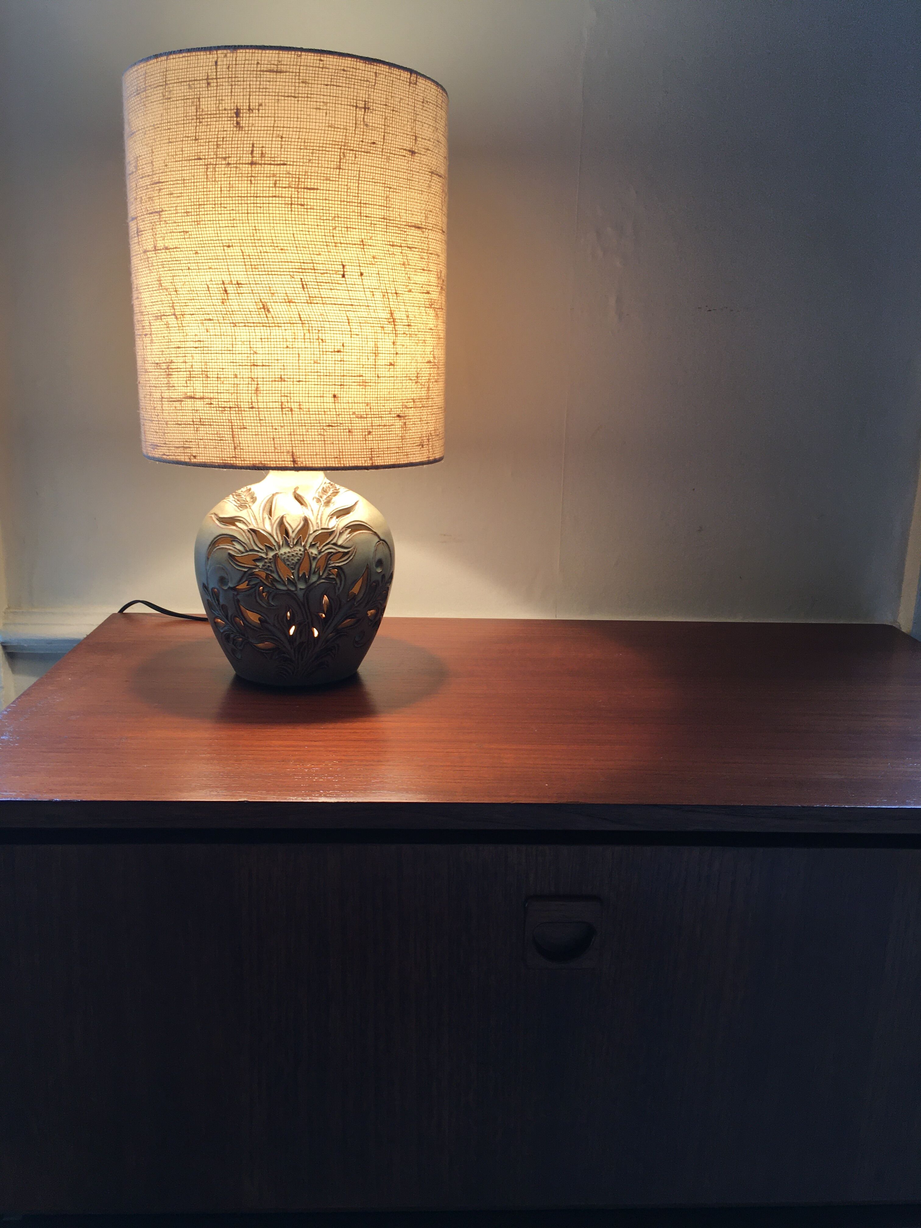 Fonck lamp and Matéo Vallauris ceramic open