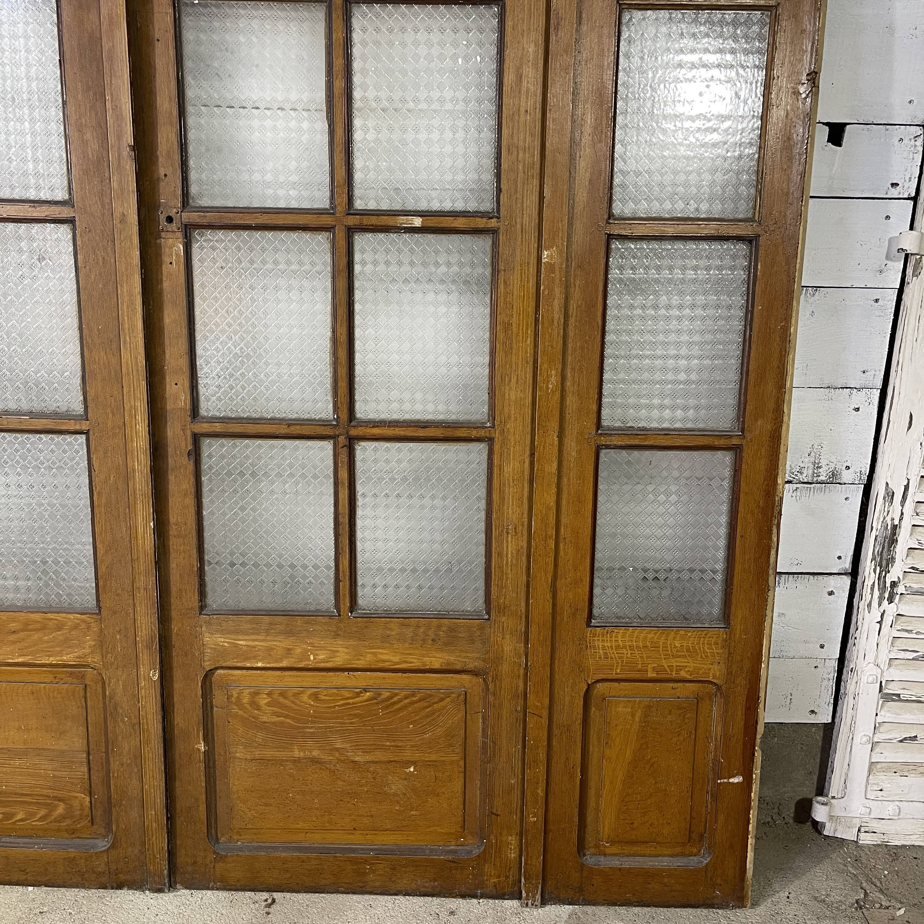 Four-leaf partition door